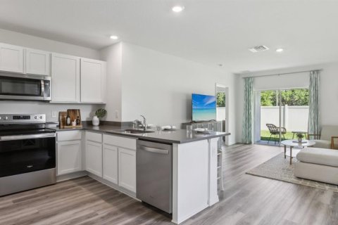 House in Wesley Chapel, Florida 3 bedrooms, 144.93 sq.m. № 1810430 - photo 16