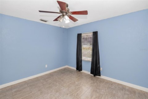 House in Orlando, Florida 3 bedrooms, 99.03 sq.m. № 2429599 - photo 7