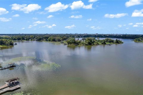 House in Orlando, Florida 3 bedrooms, 99.03 sq.m. № 2429599 - photo 19