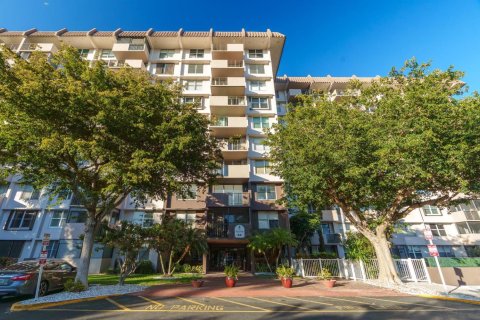 Condo à Pompano Beach, Floride, 1 chambre  № 2084388