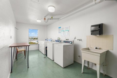 Copropriété à vendre à Pompano Beach, Floride: 1 chambre, 58.53 m2 № 2084388 - photo 25