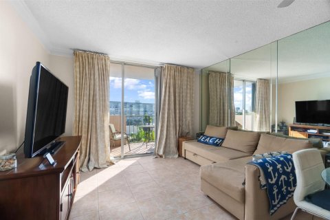 Copropriété à vendre à Pompano Beach, Floride: 1 chambre, 58.53 m2 № 2084388 - photo 2