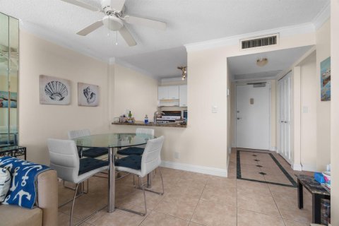 Copropriété à vendre à Pompano Beach, Floride: 1 chambre, 58.53 m2 № 2084388 - photo 29
