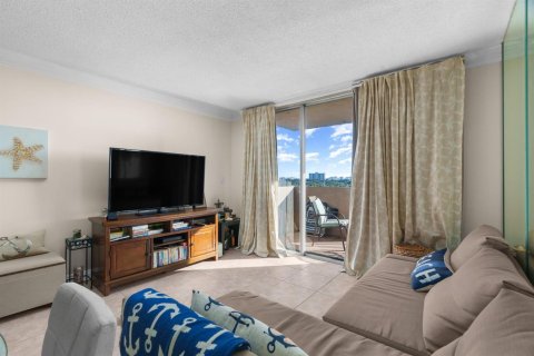 Copropriété à vendre à Pompano Beach, Floride: 1 chambre, 58.53 m2 № 2084388 - photo 9