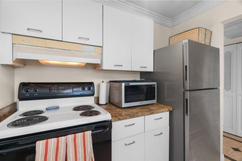 Copropriété à vendre à Pompano Beach, Floride: 1 chambre, 58.53 m2 № 2084388 - photo 8