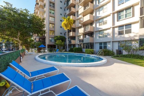 Copropriété à vendre à Pompano Beach, Floride: 1 chambre, 58.53 m2 № 2084388 - photo 19