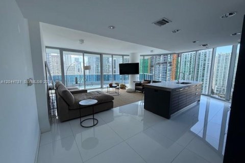 Снять в аренду кондоминиум в Майами, Флорида 2 спальни, 142.98м2, № 2270042 - фото 9