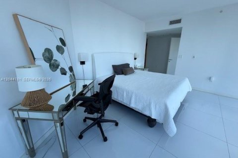 Снять в аренду кондоминиум в Майами, Флорида 2 спальни, 142.98м2, № 2270042 - фото 13
