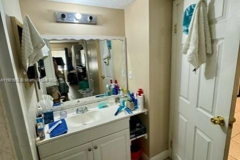 Condo in Deerfield Beach, Florida, 1 bedroom  № 1763755 - photo 8
