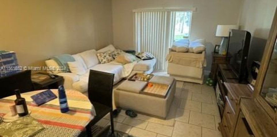 Condo in Deerfield Beach, Florida, 1 bedroom № 1763755