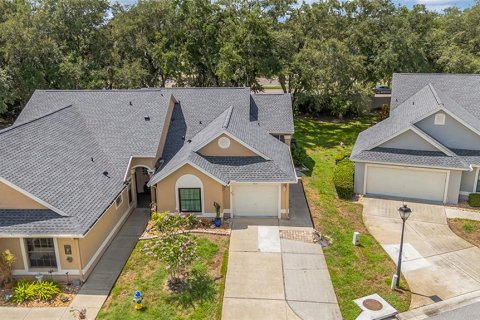 Villa ou maison à vendre à New Port Richey, Floride: 2 chambres, 144.28 m2 № 2349560 - photo 2