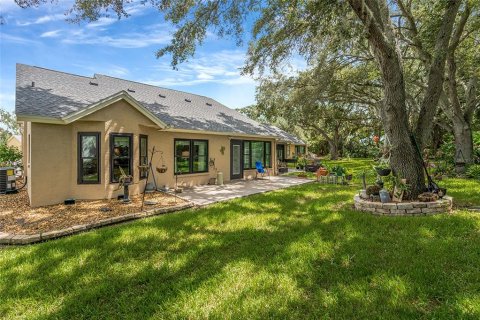 Villa ou maison à vendre à New Port Richey, Floride: 2 chambres, 144.28 m2 № 2349560 - photo 15