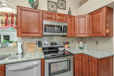 Villa ou maison à vendre à New Port Richey, Floride: 2 chambres, 144.28 m2 № 2349560 - photo 25