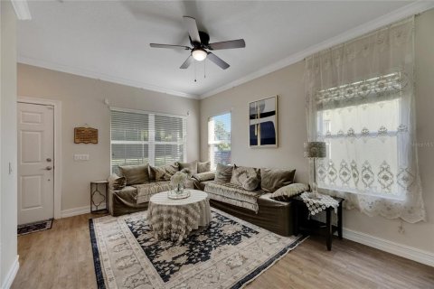 Casa en venta en Tampa, Florida, 3 dormitorios, 165.83 m2 № 1732519 - foto 10