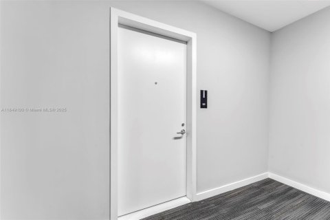 Condo in Miami, Florida  № 1850842 - photo 5