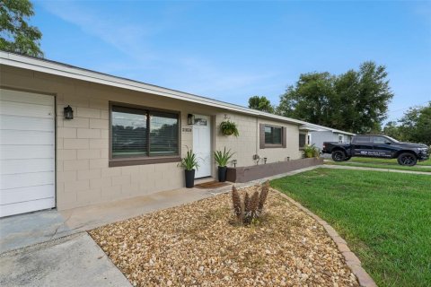 Casa en venta en Tavares, Florida, 2 dormitorios, 106.09 m2 № 2223389 - foto 2