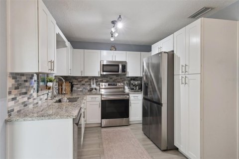 Casa en venta en Tavares, Florida, 2 dormitorios, 106.09 m2 № 2223389 - foto 10