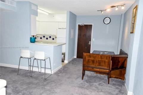 Copropriété à vendre à Miami Beach, Floride: 1 chambre, 67.08 m2 № 2016017 - photo 17