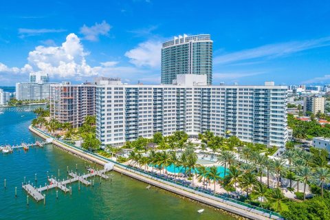 Copropriété à vendre à Miami Beach, Floride: 1 chambre, 67.08 m2 № 2016017 - photo 4