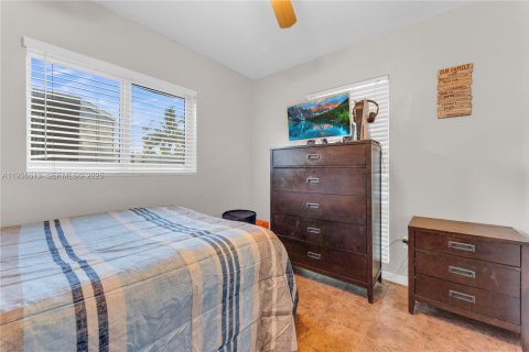 Villa ou maison à vendre à Miami Gardens, Floride: 4 chambres, 147.16 m2 № 1994717 - photo 19