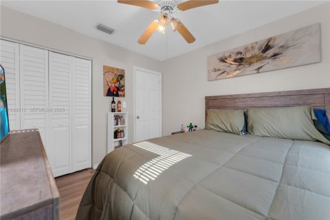 Villa ou maison à vendre à Miami Gardens, Floride: 4 chambres, 147.16 m2 № 1994717 - photo 22