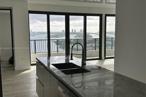 Снять в аренду кондоминиум в Майами, Флорида 2 спальни, 114.27м2, № 2004705 - фото 5