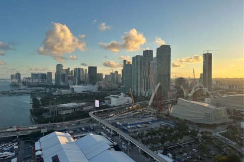 Снять в аренду кондоминиум в Майами, Флорида 2 спальни, 114.27м2, № 2004705 - фото 2