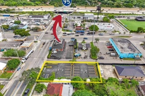 Propiedad comercial en venta en North Miami, Florida № 2015212 - foto 3