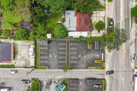 Propiedad comercial en venta en North Miami, Florida № 2015212 - foto 2
