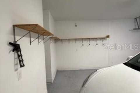 House in Sun City Center, Florida 4 bedrooms, 269.23 sq.m. № 2236566 - photo 23