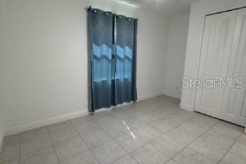 House in Sun City Center, Florida 4 bedrooms, 269.23 sq.m. № 2236566 - photo 16