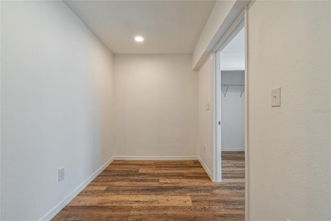 Villa ou maison à louer à Orlando, Floride: 3 chambres, 160.72 m2 № 2383883 - photo 18