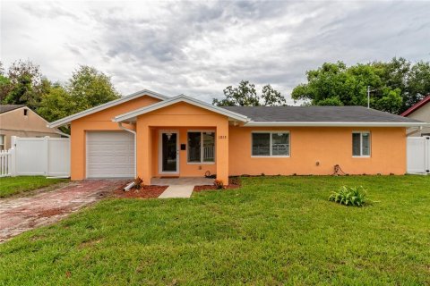 Villa ou maison à louer à Orlando, Floride: 3 chambres, 160.72 m2 № 2383883 - photo 2