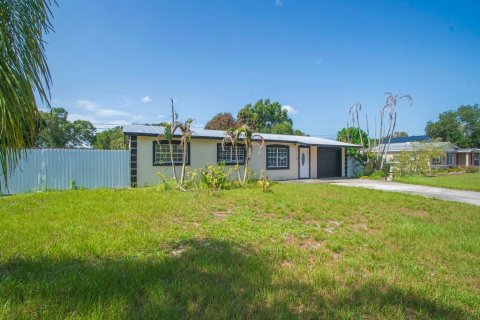 Casa en venta en St. Lucie, Florida, 3 dormitorios, 103.86 m2 № 2177177 - foto 2