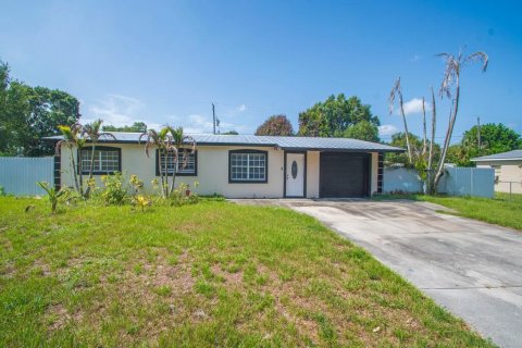 Casa en venta en St. Lucie, Florida, 3 dormitorios, 103.86 m2 № 2177177 - foto 3