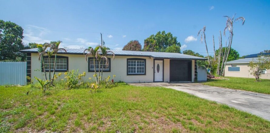 Casa en St. Lucie, Florida 3 dormitorios, 103.86 m2 № 2177177