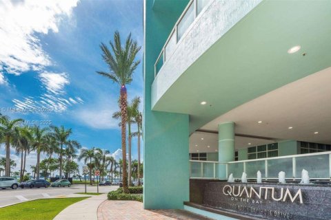 Copropriété à vendre à Miami, Floride: 1 chambre, 77.85 m2 № 1774556 - photo 24