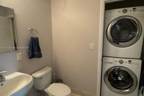 Copropriété à vendre à Miami, Floride: 1 chambre, 77.85 m2 № 1774556 - photo 6
