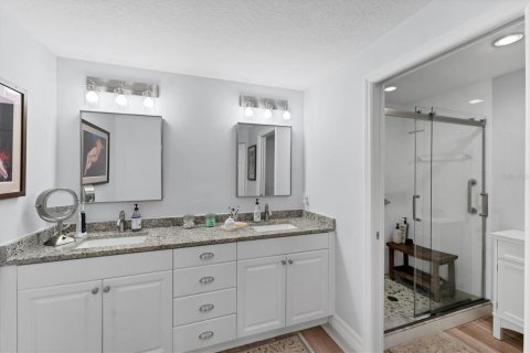 Condo in Bradenton, Florida, 2 bedrooms  № 2142317 - photo 21