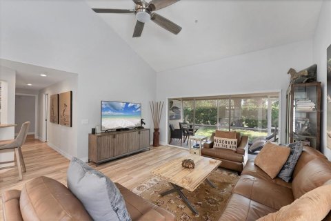 Condo in Bradenton, Florida, 2 bedrooms  № 2142317 - photo 8