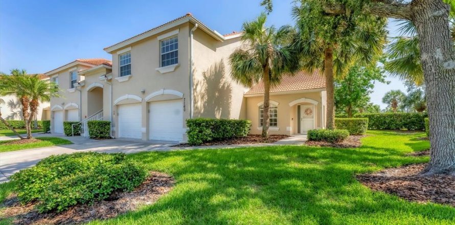 Condo in Bradenton, Florida, 2 bedrooms  № 2142317