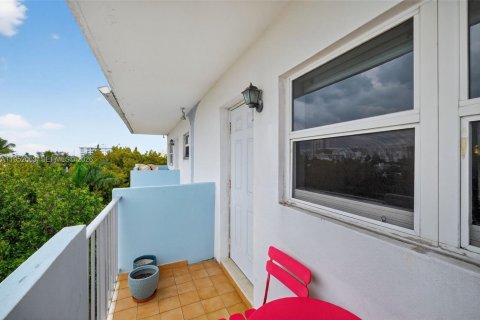 Condominio en venta en Miami Beach, Florida, 2 dormitorios, 122.63 m2 № 2006373 - foto 18