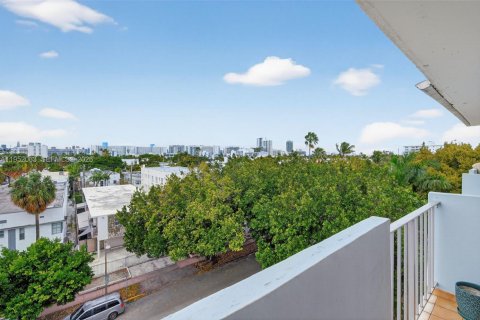 Condominio en venta en Miami Beach, Florida, 2 dormitorios, 122.63 m2 № 2006373 - foto 17