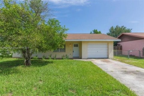 Casa en venta en Zephyrhills, Florida, 4 dormitorios, 200.2 m2 № 1834203 - foto 2