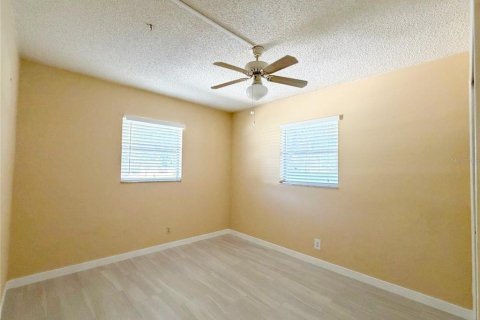 Appartement à louer à Largo, Floride: 2 chambres, 78.04 m2 № 2418964 - photo 17