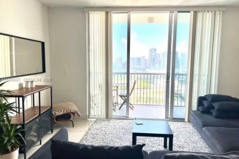 Condo in Miami, Florida № 2081308 - photo 2