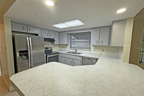Casa en alquiler en Port Richey, Florida, 3 dormitorios, 133.97 m2 № 1895132 - foto 9