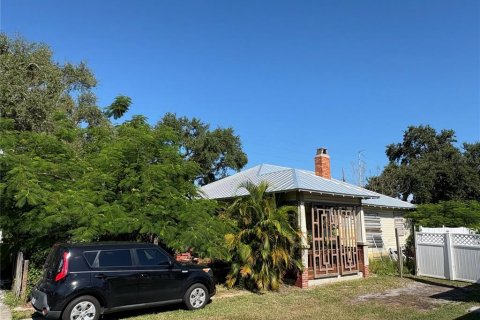 Casa en venta en Clearwater, Florida, 2 dormitorios, 91.79 m2 № 1895082 - foto 2