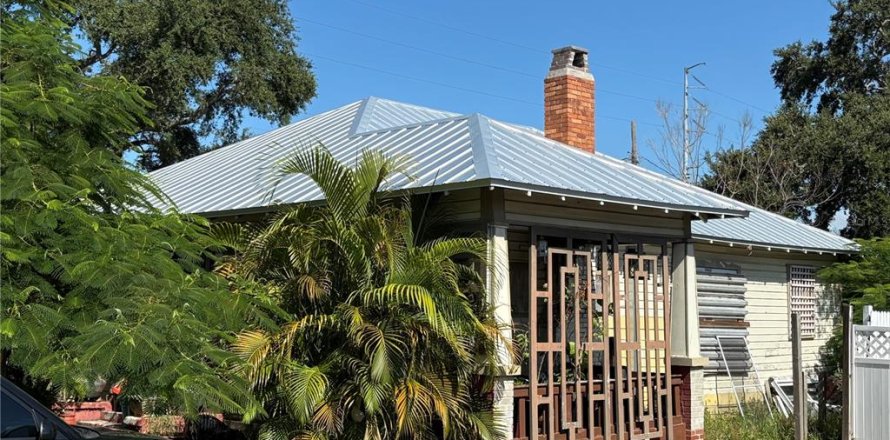 Casa en Clearwater, Florida 2 dormitorios, 91.79 m2 № 1895082