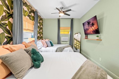 Villa ou maison à vendre à Hallandale Beach, Floride: 3 chambres, 91.97 m2 № 2433939 - photo 15